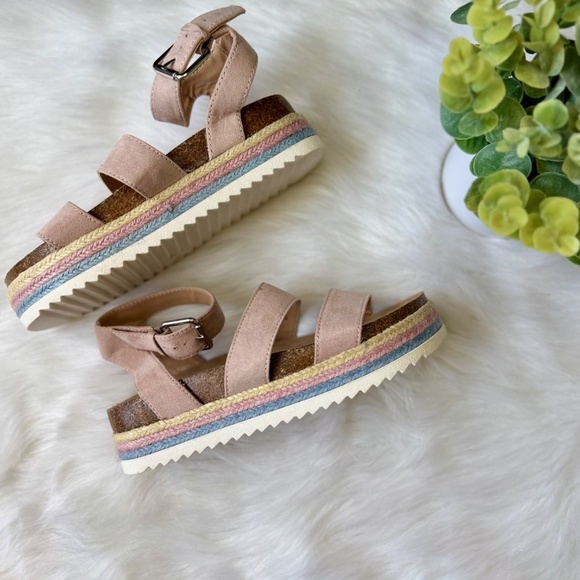 Art Class Agatha Ankle Buckle Footbed Platform Pink Espadrille Sandals Size 4Y - Picture 5 of 12